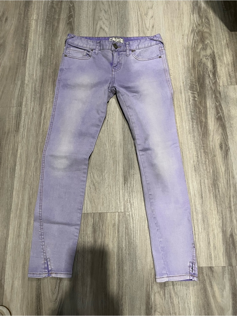 NWT Women’s Free People Lavender Skinny Ankle Purple Jeans. Size 28